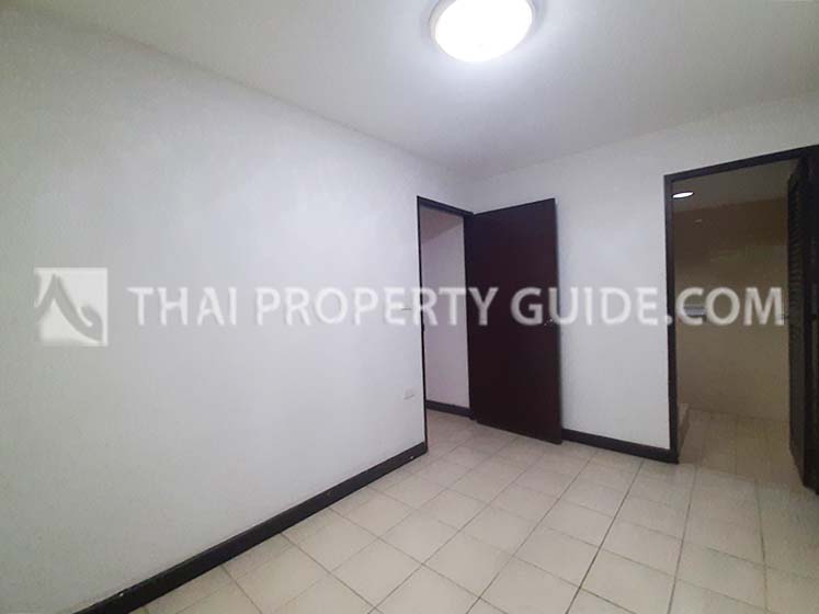 House with Shared Pool in Sukhumvit 